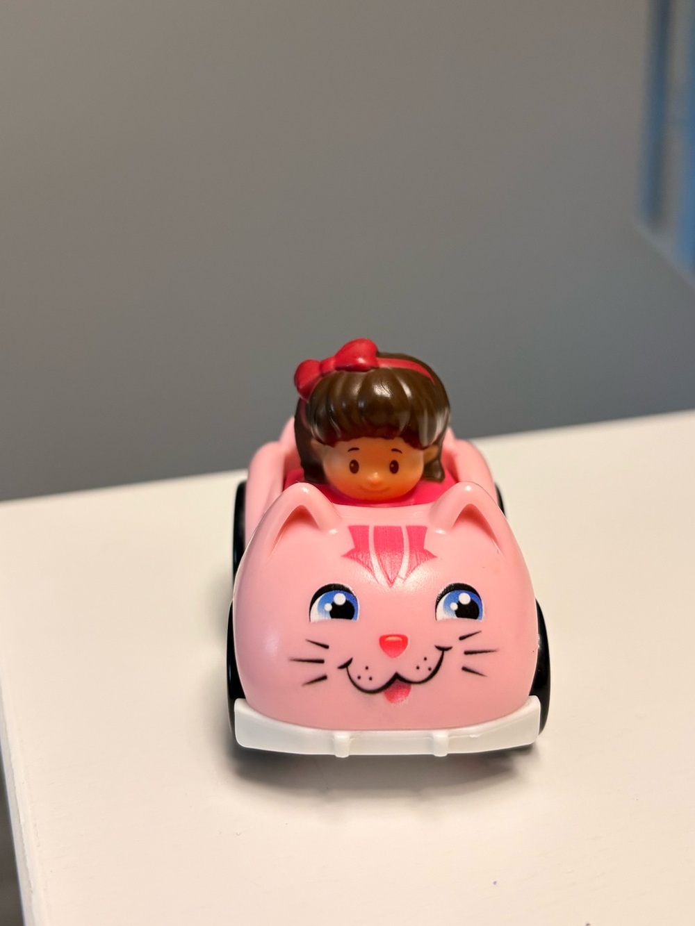 Hard to find Little People Wheelie "Mia" In a Pink Kitty Car (2015)